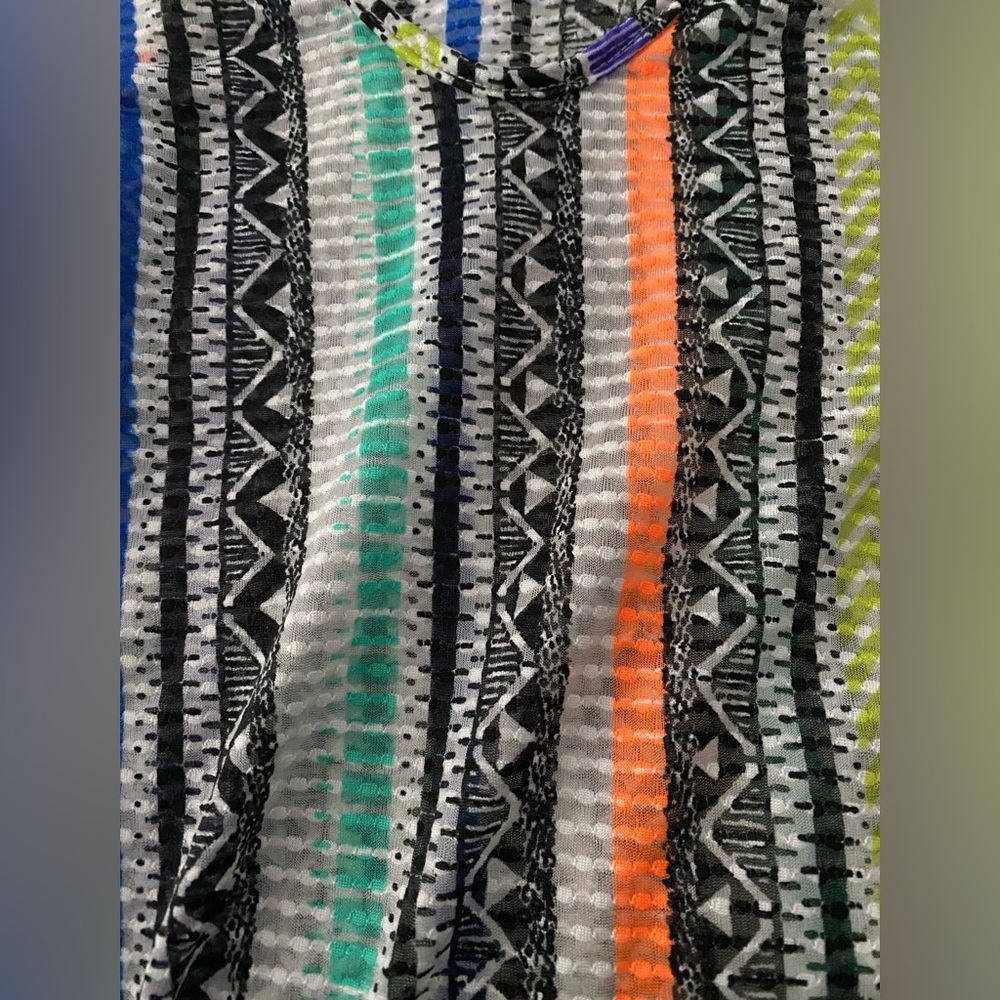 Women’s Patterned Body Suit - Picture 3 of 9